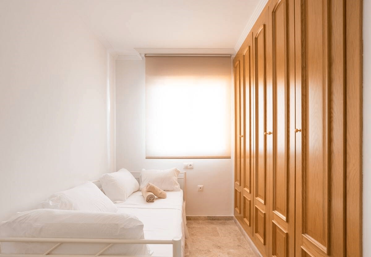 Praktfull duplex-penthouse med havutsikt og 3 terrasser til salgs i Benalmadena nær Puerto Marina