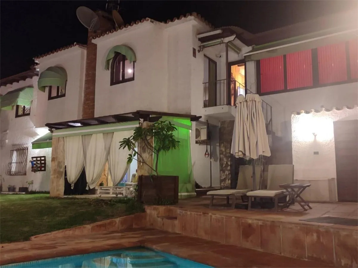 WUNDERSCHÖNE VILLA MIT MEERBLICK ZUM VERKAUF IN TORREBLANCA DEL SOL (FUENGIROLA)