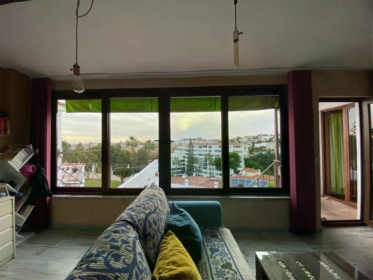 WUNDERSCHÖNE VILLA MIT MEERBLICK ZUM VERKAUF IN TORREBLANCA DEL SOL (FUENGIROLA)