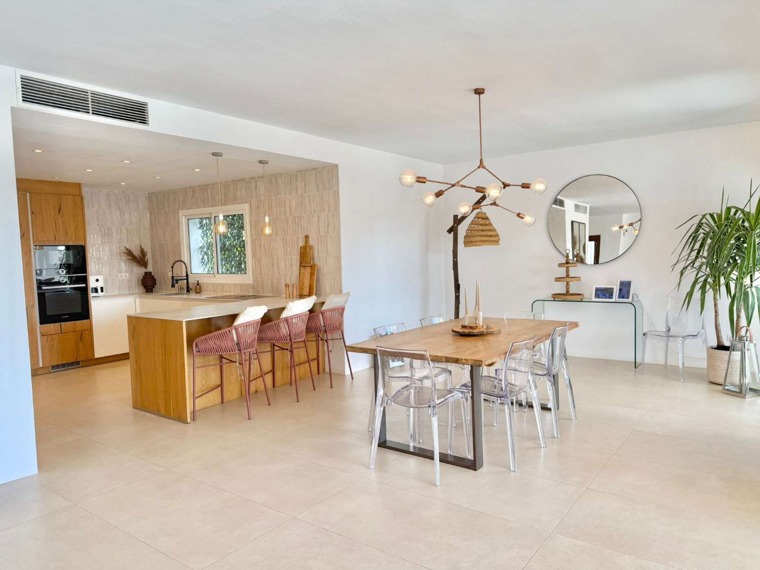 VILLA MAGNIFIQUE AVEC VUE PANORAMIQUE SUR LA MER À VENDRE DANS LA RÉGION DE RIVIERA DEL SOL (MIJAS)