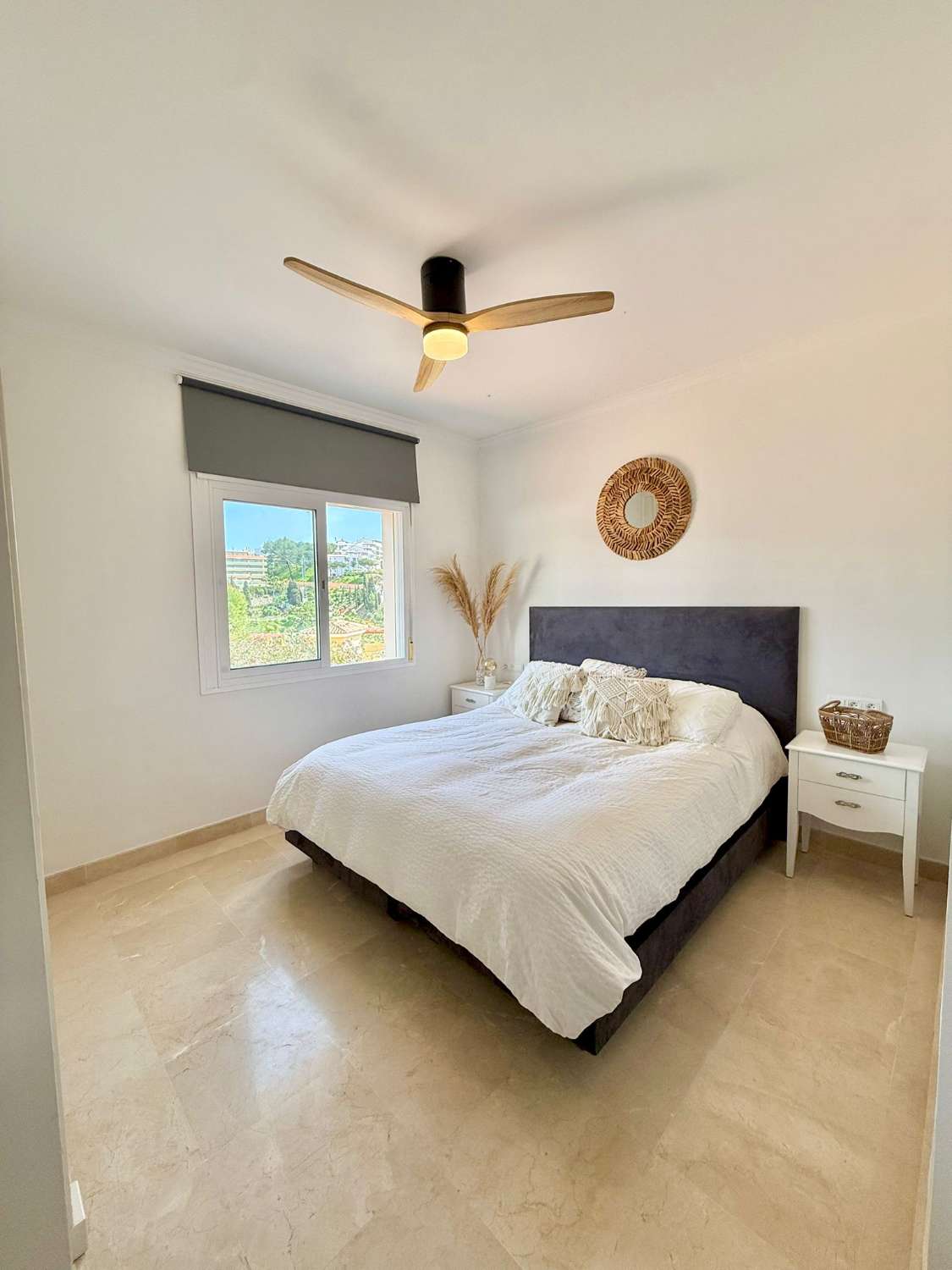 VILLA MAGNIFIQUE AVEC VUE PANORAMIQUE SUR LA MER À VENDRE DANS LA RÉGION DE RIVIERA DEL SOL (MIJAS)