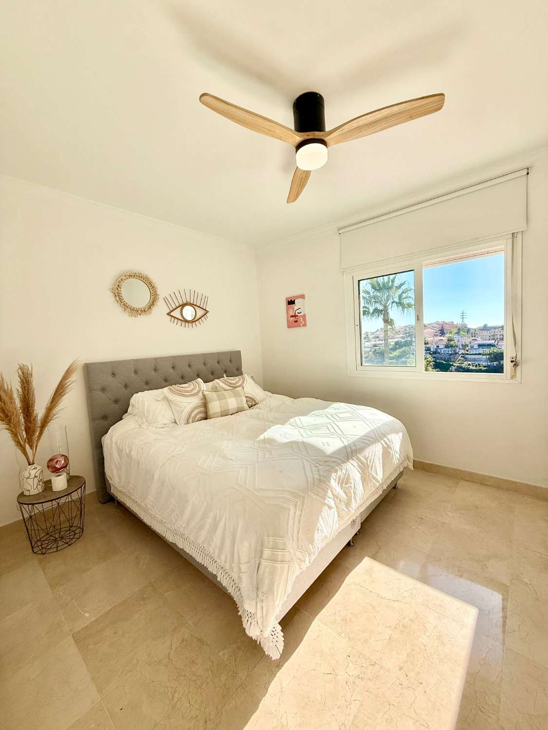 VILLA MAGNIFIQUE AVEC VUE PANORAMIQUE SUR LA MER À VENDRE DANS LA RÉGION DE RIVIERA DEL SOL (MIJAS)