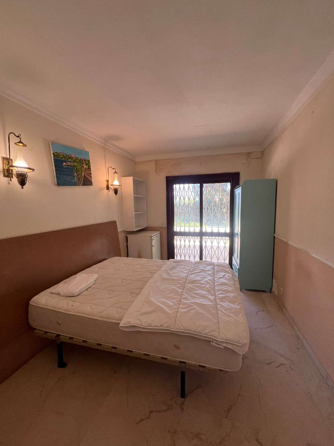 SE ALQUILA POR LARGA TEMPORADA VILLA CERCA DE PLAZA SOLYMAR (BENALMADENA)