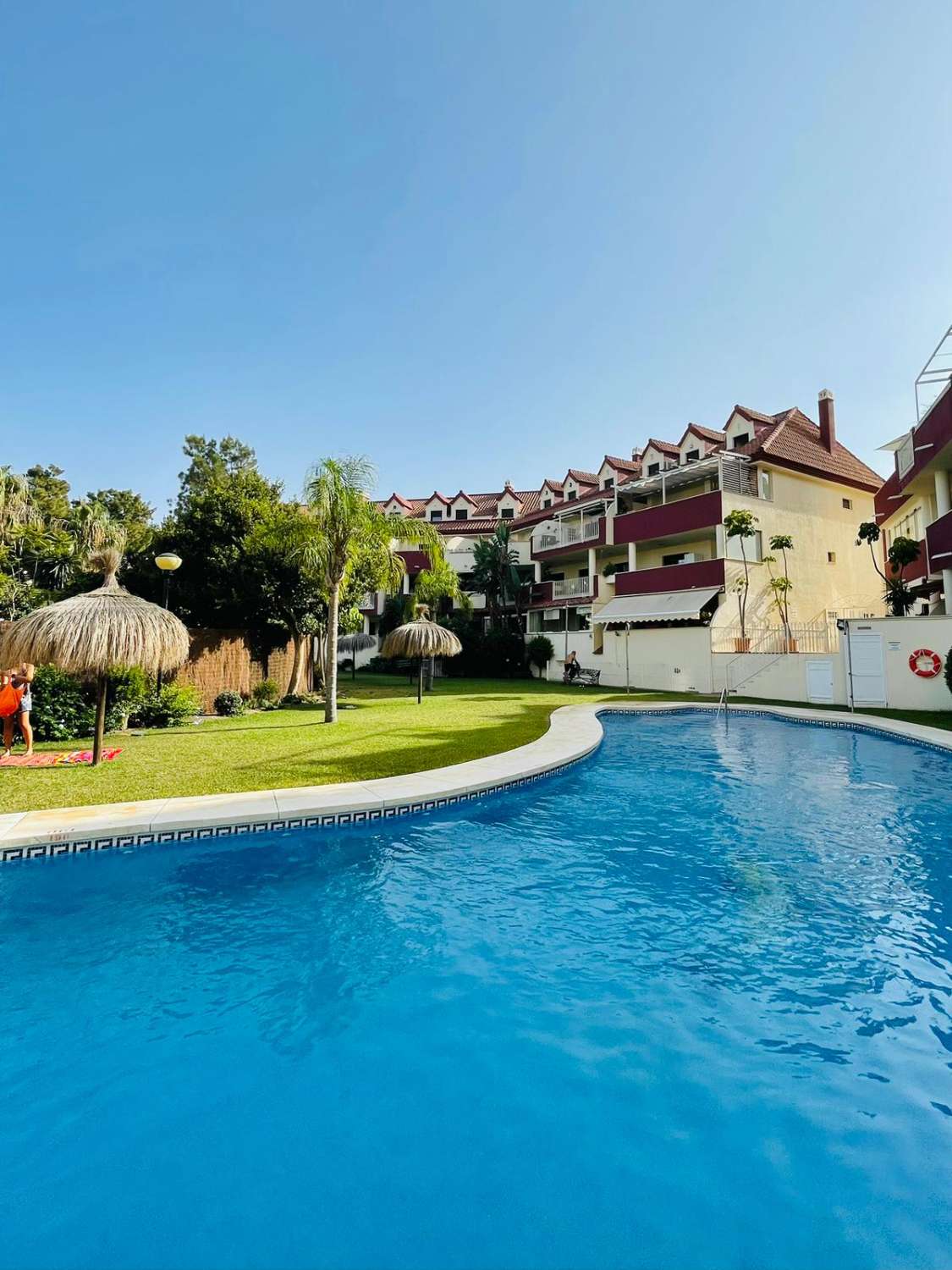 MEMEDIA-SÆSON. LEJET 1,9. 26-15.6. 27. FLOT LEJLIGHED NÆR TORREQUEBRADA GOLFBANE (BENALMADENA)