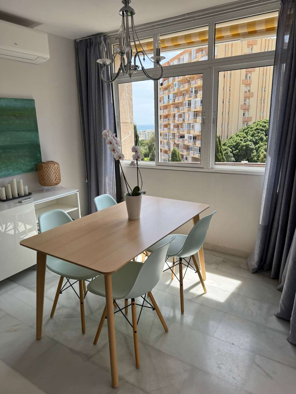 MEDIA TEMPORADA SE ALQUILA DESDE 1.11.26-15.5.27 BONITO APARTAMENTO CON VISTAS AL MAR EN  ARROYO DE LA MIEL .