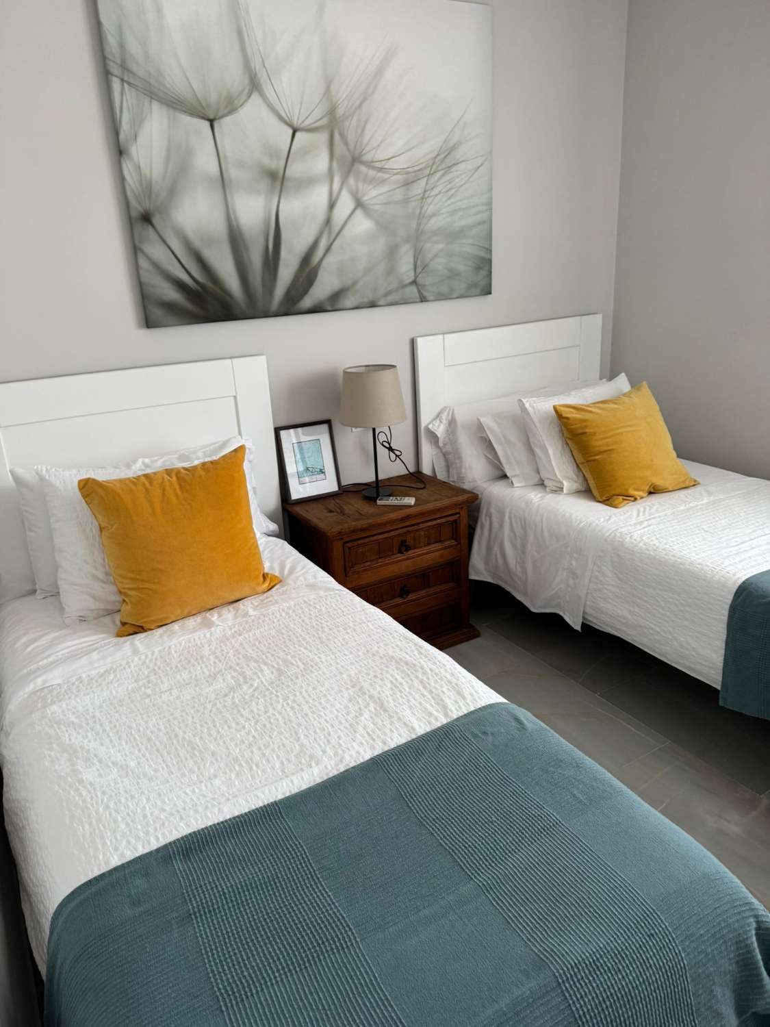MEDIA TEMPORADA SE ALQUILA DESDE 1.11.26-15.5.27 BONITO APARTAMENTO CON VISTAS AL MAR EN  ARROYO DE LA MIEL .