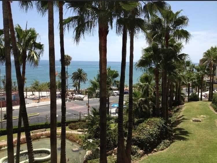 Media Temporada. Se alquila precioso apartamento desde  01/09/2026 hasta 30/06/2027 en Benalbeach (Benalmádena)