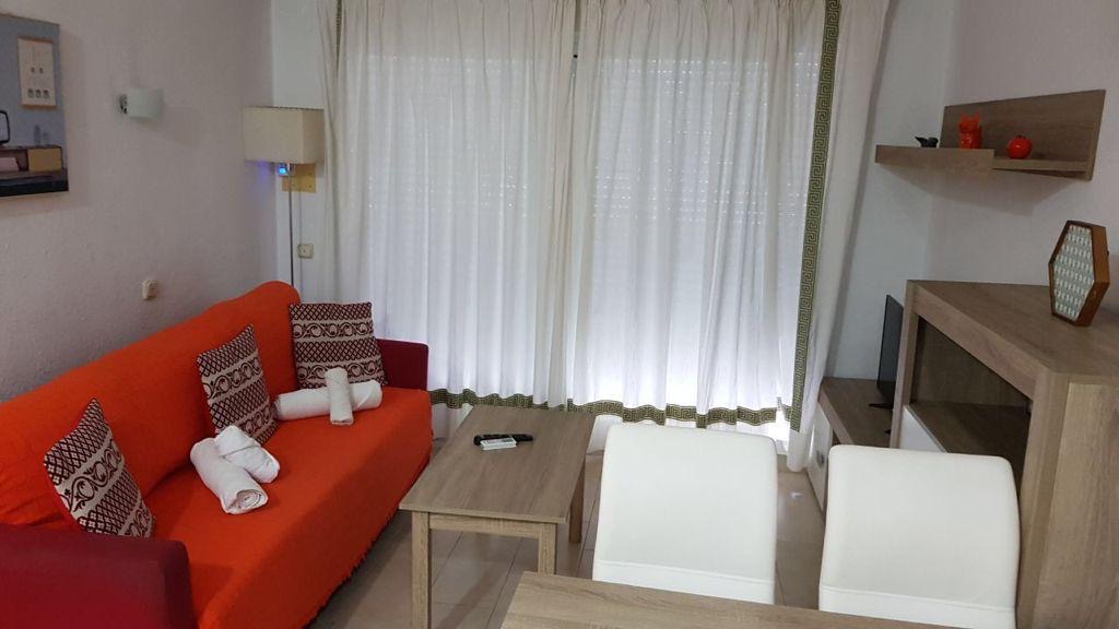 Media Temporada. Se alquila precioso apartamento desde  01/09/2026 hasta 30/06/2027 en Benalbeach (Benalmádena)