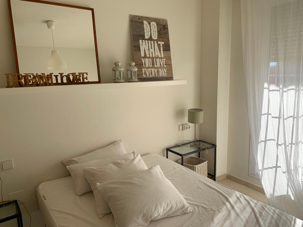 MEDIA TEMPORADA . SE ALQUILA MAGNIFICO APARTAMENTO DEL 1.09.2026 - 30.06.2027 EN TORREMOLINOS