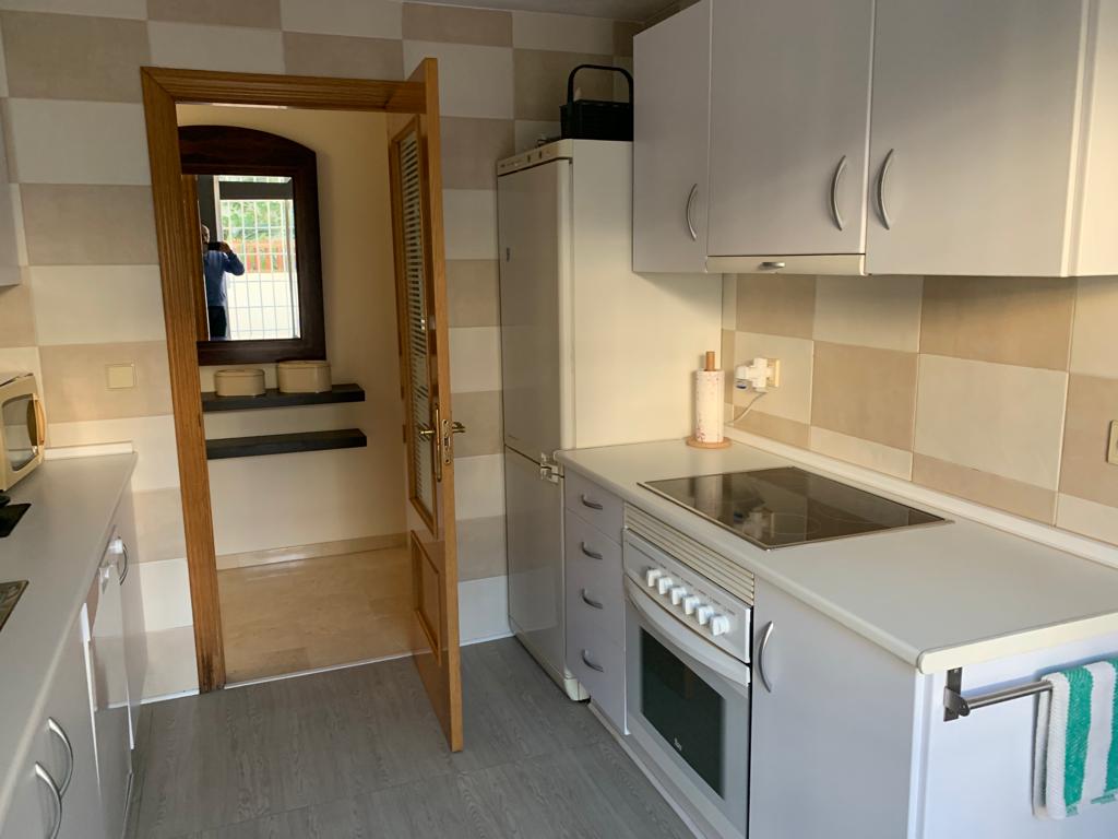 MEDIA TEMPORADA . SE ALQUILA MAGNIFICO APARTAMENTO DEL 1.09.2026 - 30.06.2027 EN TORREMOLINOS