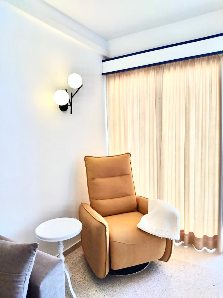 MEDIA TEMPORADA Se alquila desde 17.10.26-30.6.27 bonito apartamento en 1ª linea de Playa en Fuengirola