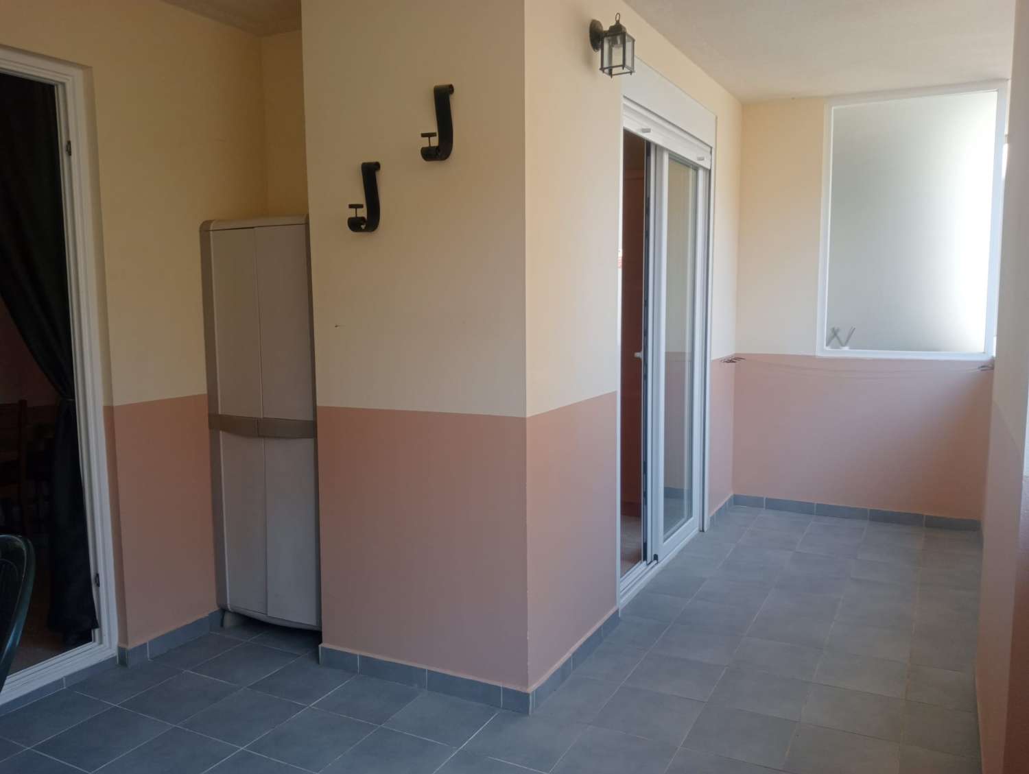 SE ALQUILA POR LARGA TEMPORADA  DESDE 18 DE MAYO DE 2026 BONITO  APARTAMENTO EN ZONA LOS PACOS (FUENGIROLA)