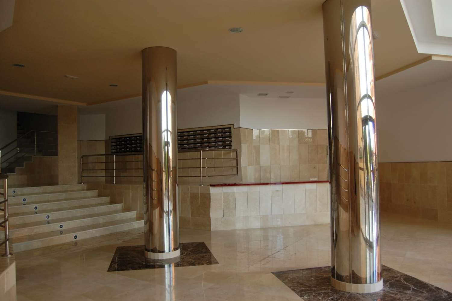 SE ALQUILA POR LARGA TEMPORADA  DESDE 18 DE MAYO DE 2026 BONITO  APARTAMENTO EN ZONA LOS PACOS (FUENGIROLA)