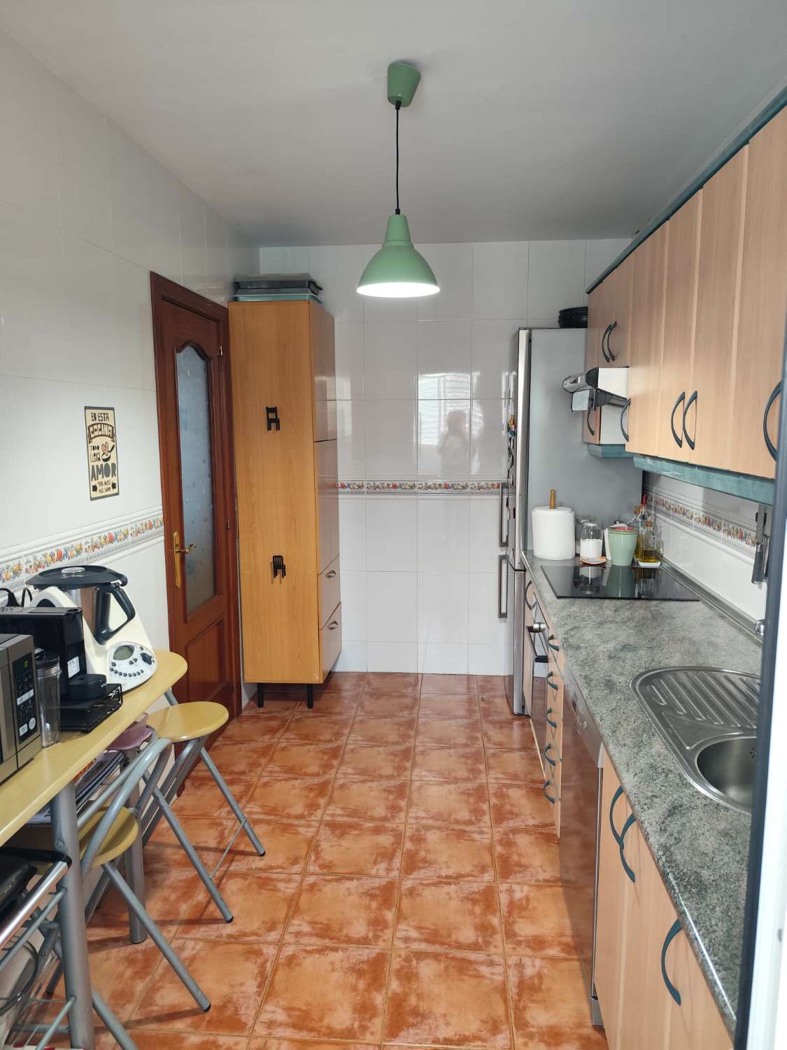 SE VENDE MAGNIFICO APARTAMENTO AMPLIO Y LUMINOSO  CON VISTAS AL MAR EN BENALMADENA PUEBLO