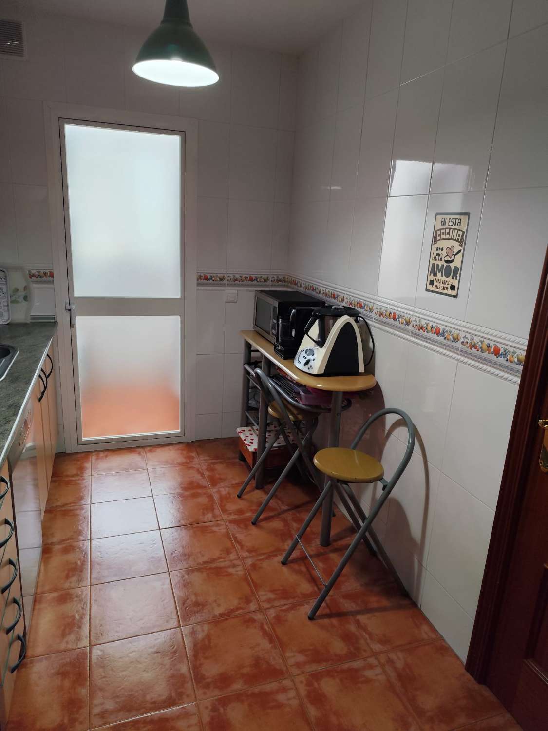 SE VENDE MAGNIFICO APARTAMENTO AMPLIO Y LUMINOSO  CON VISTAS AL MAR EN BENALMADENA PUEBLO
