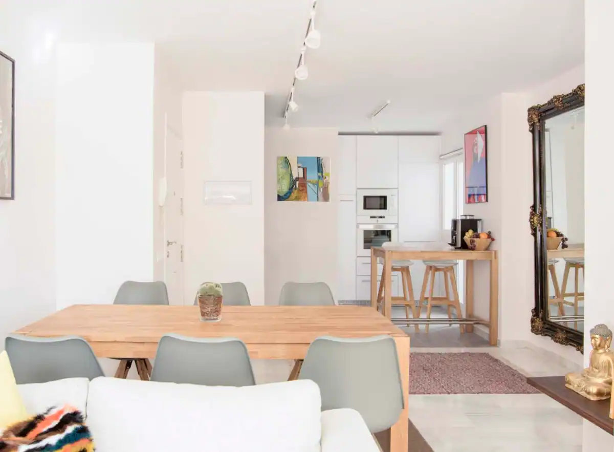 SE ALQUILA DESDE 1.3.27-31-5-27 MAGNIFICO  APARTAMENTO EN BENALMADENA