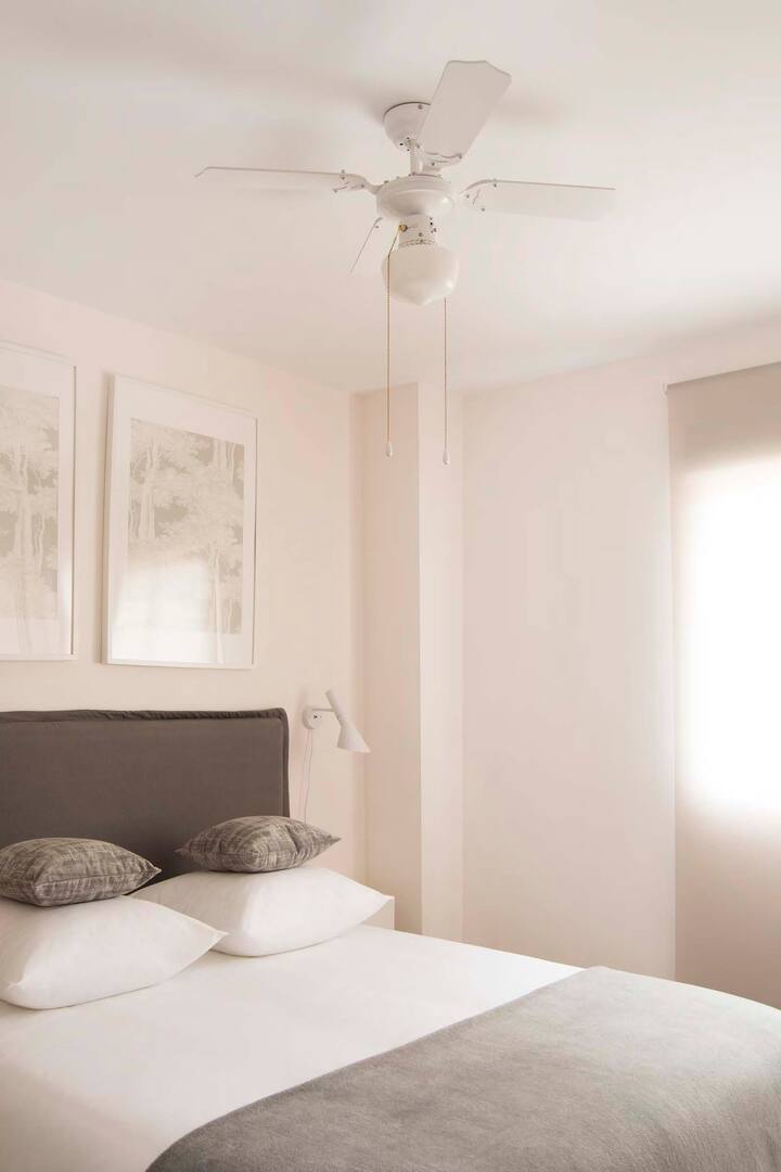 SE ALQUILA DESDE 1.3.27-31-5-27 MAGNIFICO  APARTAMENTO EN BENALMADENA