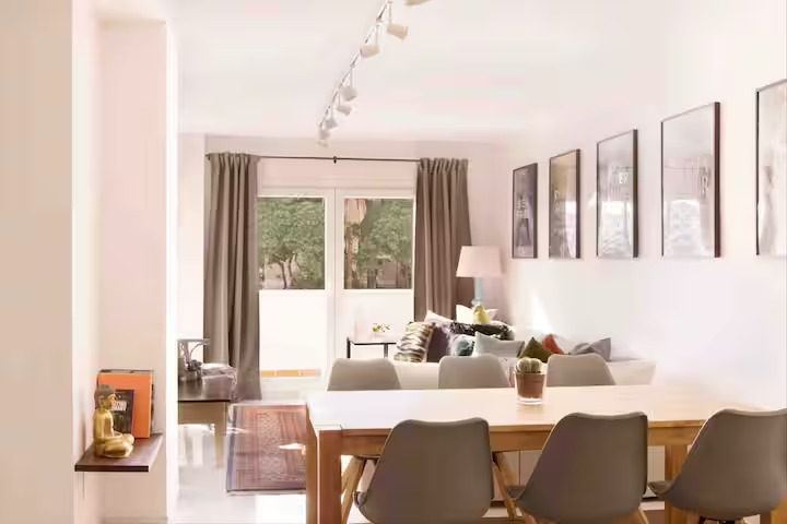 SE ALQUILA DESDE 1.3.27-31-5-27 MAGNIFICO  APARTAMENTO EN BENALMADENA
