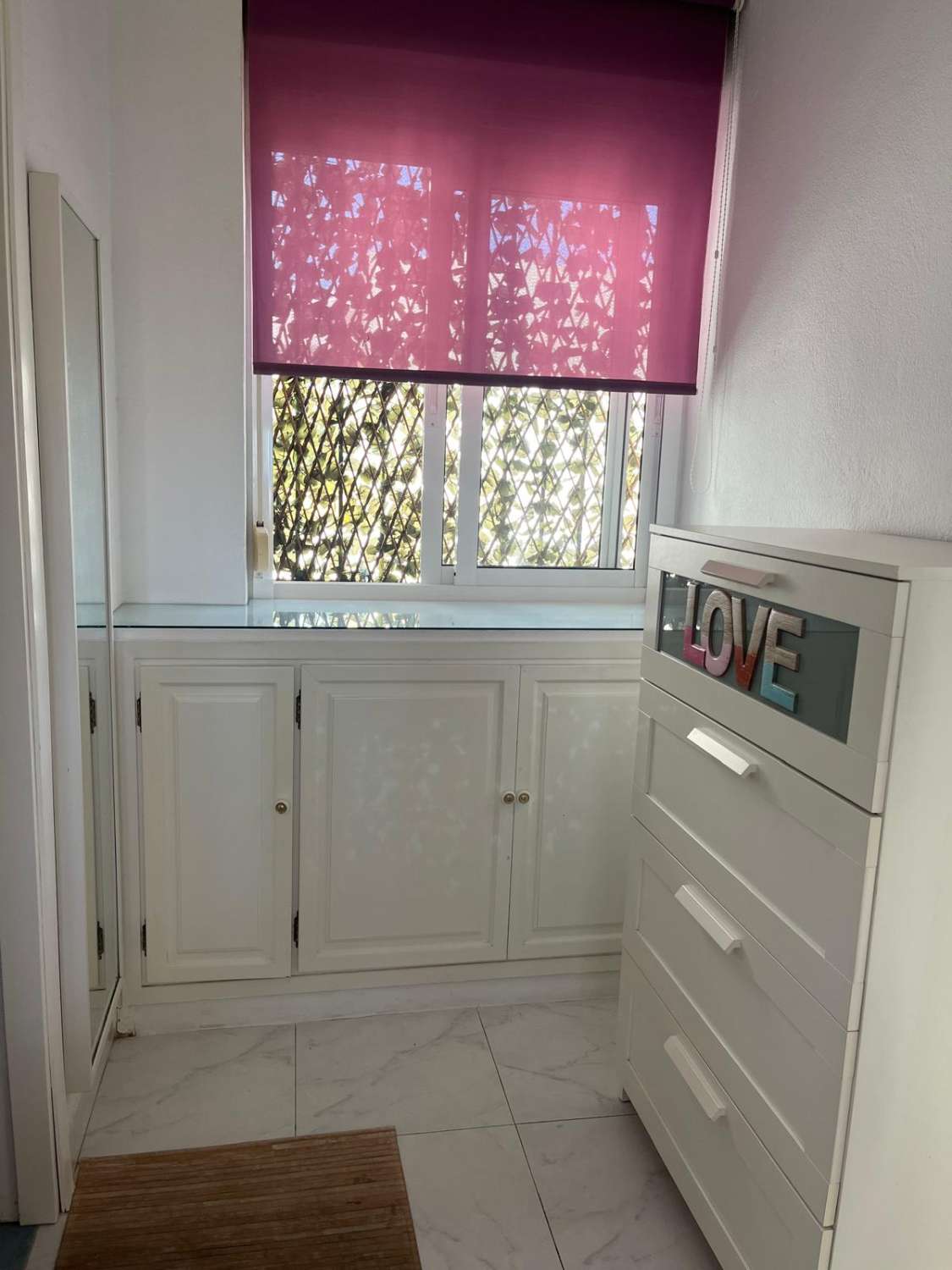 MEDIA TEMPORADA . SE ALQUILA DESDE 20.8.26- 30.6.27 BONITO ATICO DUPLEX EN BENALMADENA CON VISTAS AL MAR