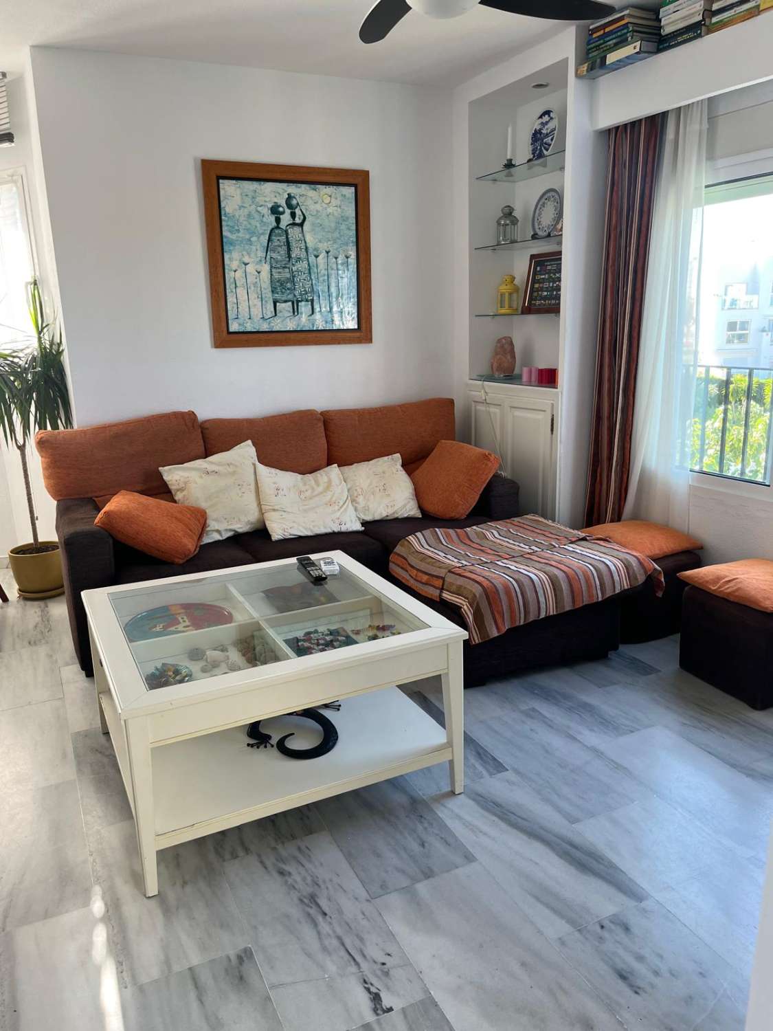 MEDIA TEMPORADA . SE ALQUILA DESDE 20.8.26- 30.6.27 BONITO ATICO DUPLEX EN BENALMADENA CON VISTAS AL MAR