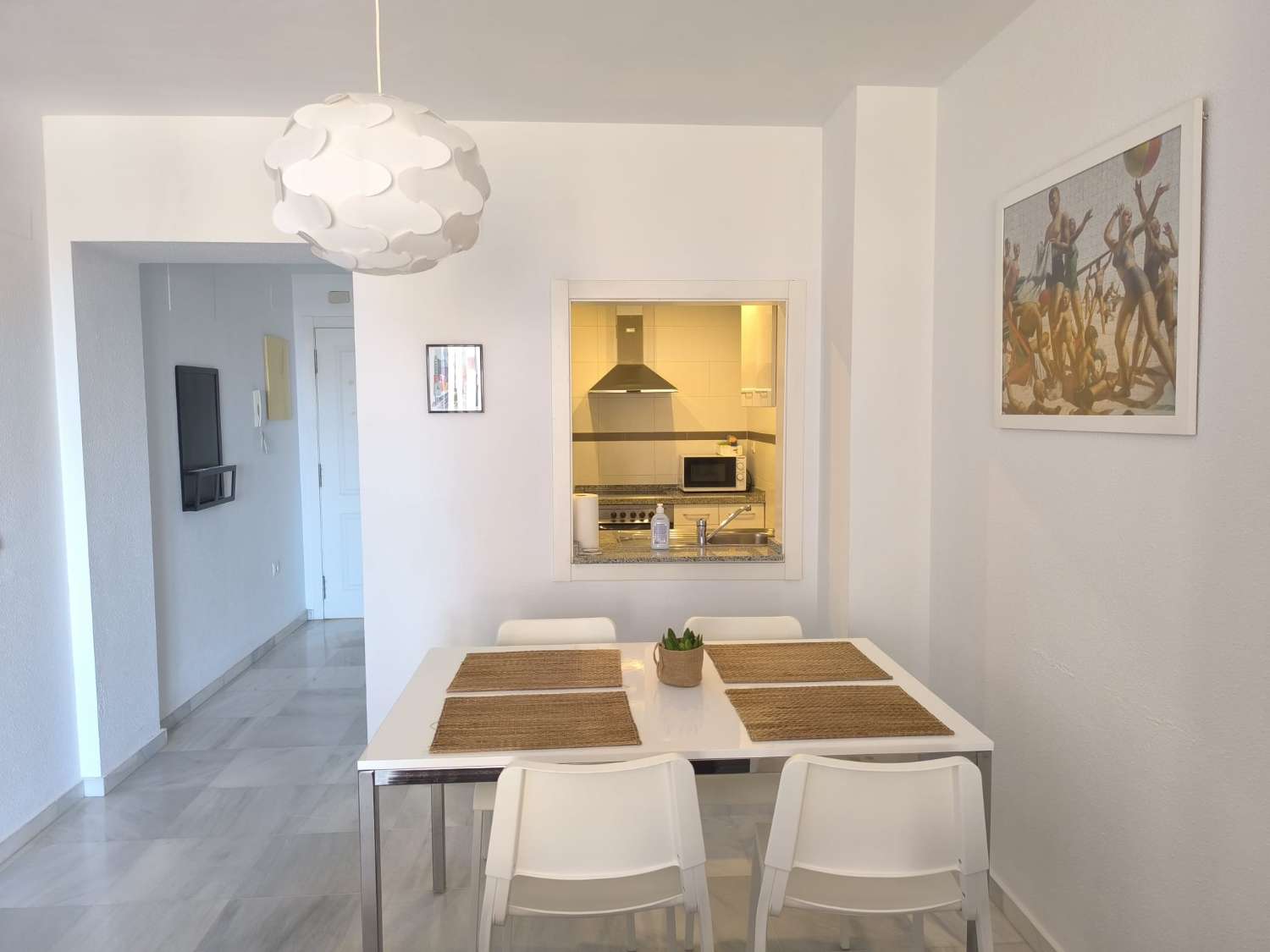MEDIA TEMPORADA desde 1.9.26 - 30.6.27  bonito apartamento con vista al mar en Benalmádena Costa a 100 metros de la playa.