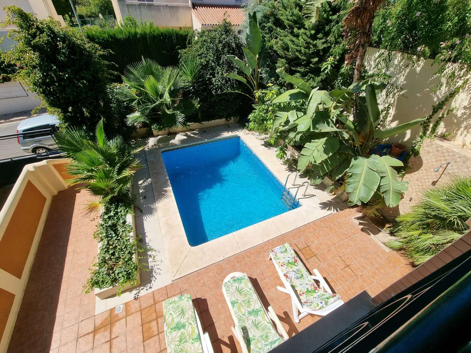 SE ALQUILA DESDE 26/10/2026-31/05/2027 PRECIOSO  CHALET ADOSADO EN ARROYO DE LA MIEL (BENALMADENA).