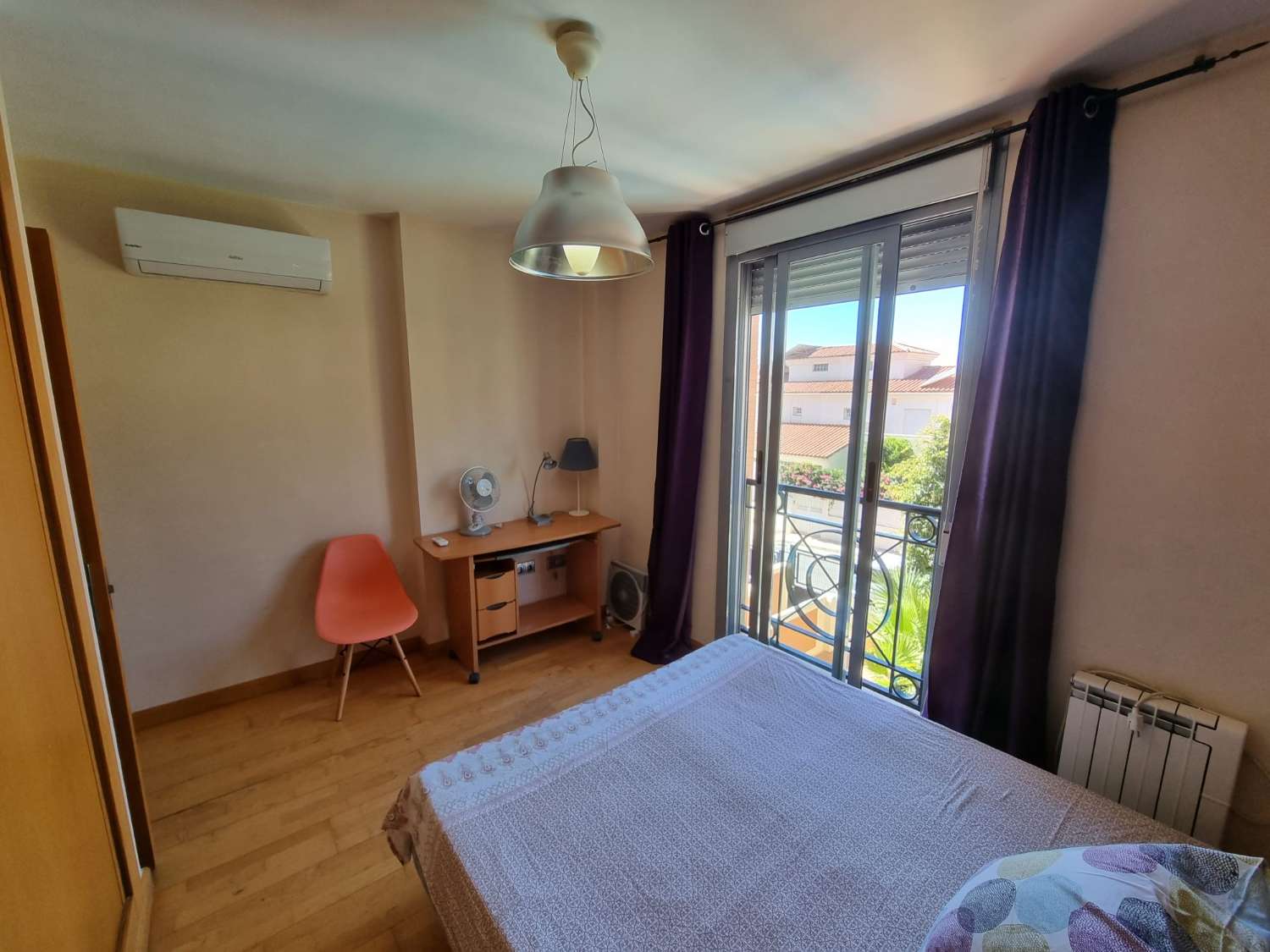 SE ALQUILA DESDE 26/10/2026-31/05/2027 PRECIOSO  CHALET ADOSADO EN ARROYO DE LA MIEL (BENALMADENA).