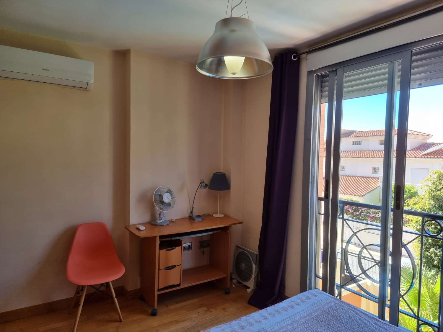 SE ALQUILA DESDE 26/10/2026-31/05/2027 PRECIOSO  CHALET ADOSADO EN ARROYO DE LA MIEL (BENALMADENA).
