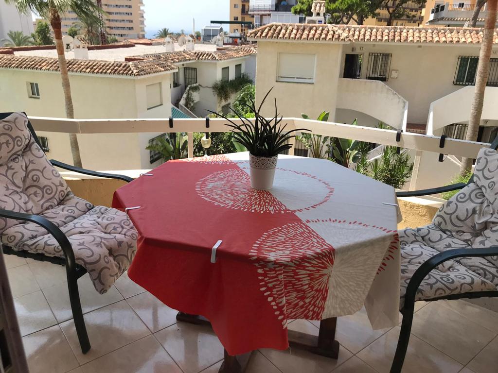 SE ALQUILA MEDIA TEMPORADA DESDE 01/09/2026 hasta el 30/06/2027 BONITO APARTAMENTO CON VISTAS AL MAR CERCA DE PUERTO MARINA EN BENALMÁDENA