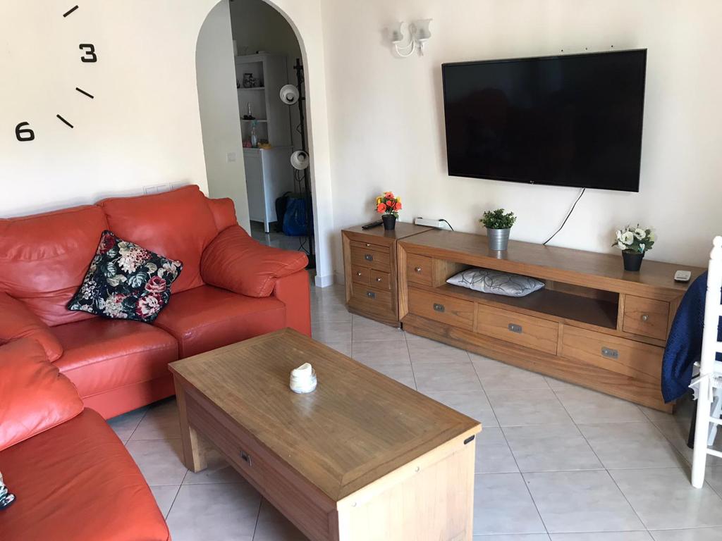SE ALQUILA MEDIA TEMPORADA DESDE 01/09/2026 hasta el 30/06/2027 BONITO APARTAMENTO CON VISTAS AL MAR CERCA DE PUERTO MARINA EN BENALMÁDENA