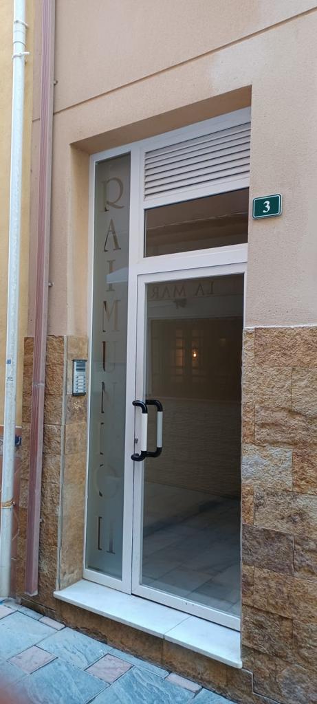 Se alquila Media Temporada desde el 01/10/2026-31/05/2027 bonito apartamento a 10 metros del Paseo Marítimo de Fuengirola.