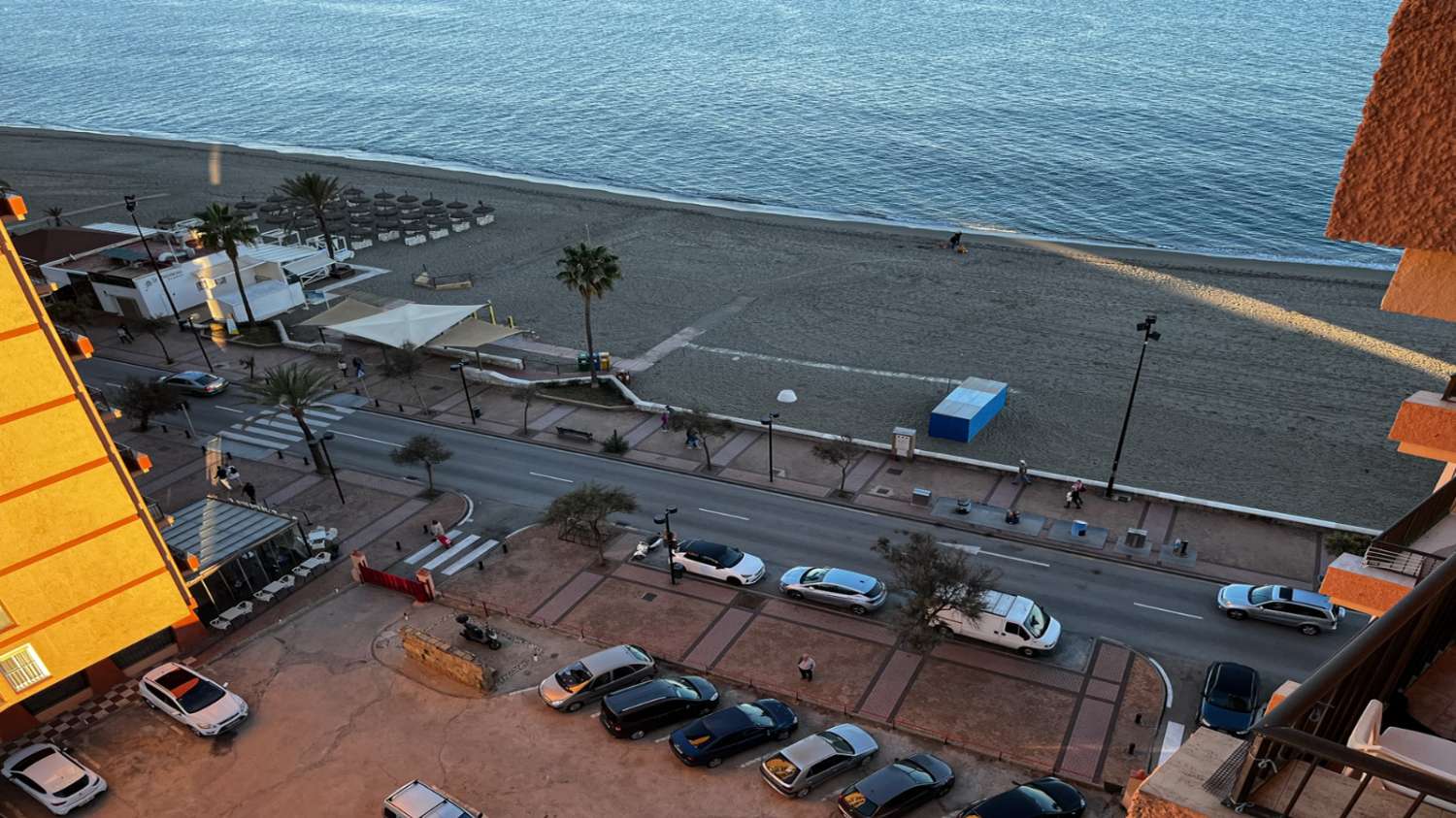SE ALQUILA MEDIA TEMPORADA DESDE 15/10/2026- 31/05/2027 BONITO APARTAMENTO CON VISTAS AL MAR EN FUENGIROLA.