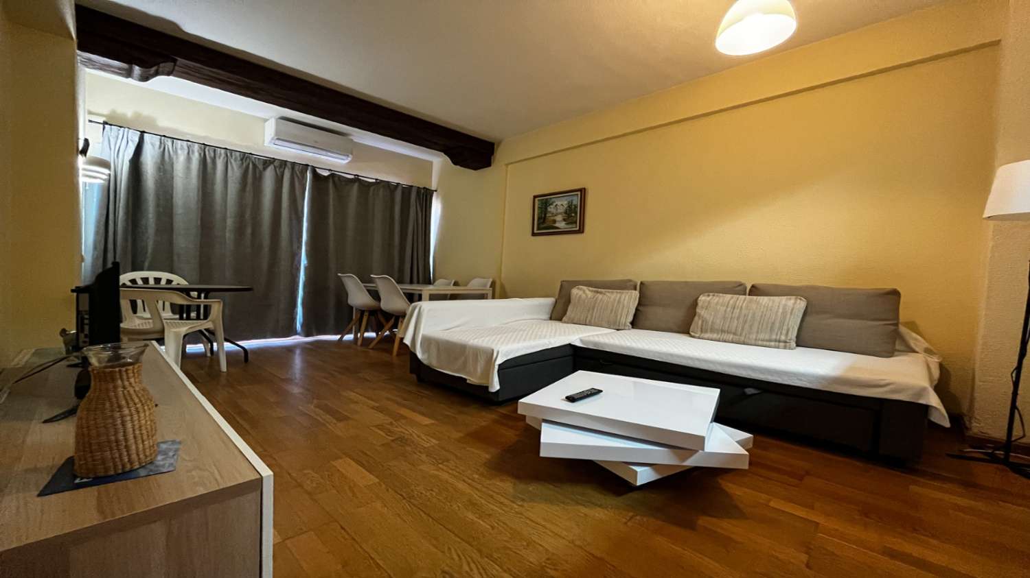 SE ALQUILA MEDIA TEMPORADA DESDE 15/10/2026- 31/05/2027 BONITO APARTAMENTO CON VISTAS AL MAR EN FUENGIROLA.