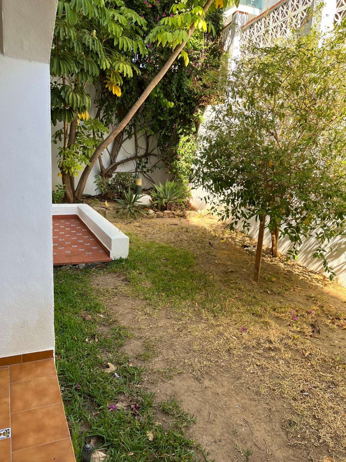 LARGA TEMPORADA Se alquila desde  1.7. 26 bonito apartamento en Benalmádena.