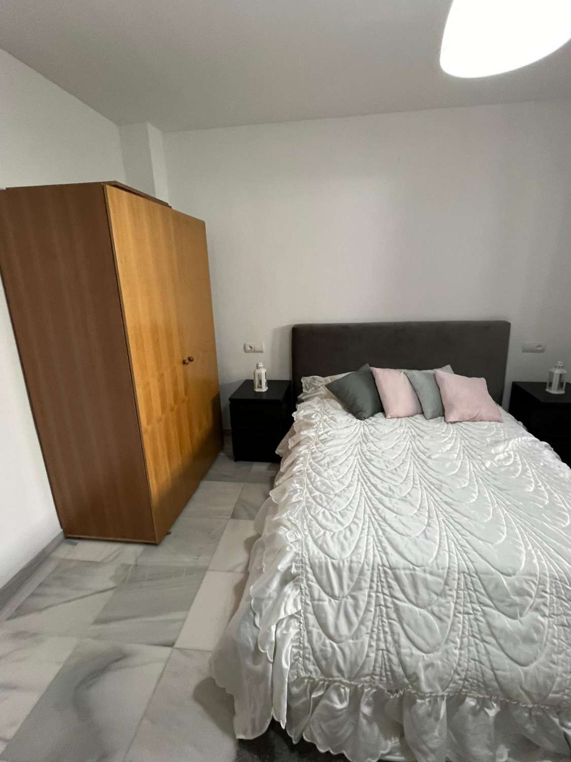 LARGA TEMPORADA Se alquila desde  1.7. 26 bonito apartamento en Benalmádena.