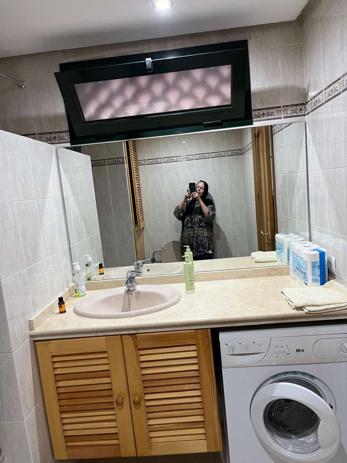 LARGA TEMPORADA Se alquila desde  1.7. 26 bonito apartamento en Benalmádena.