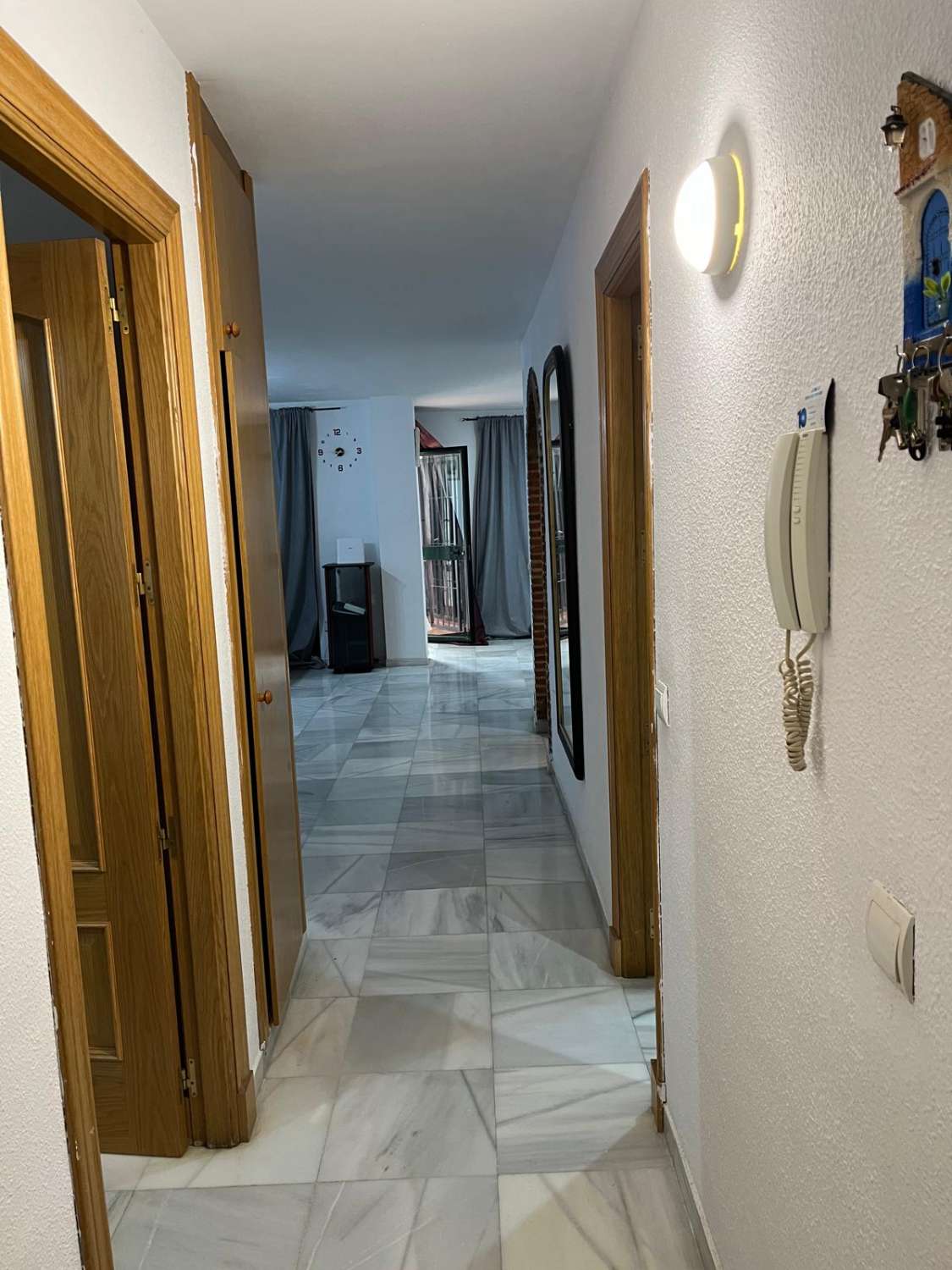 LARGA TEMPORADA Se alquila desde  1.7. 26 bonito apartamento en Benalmádena.