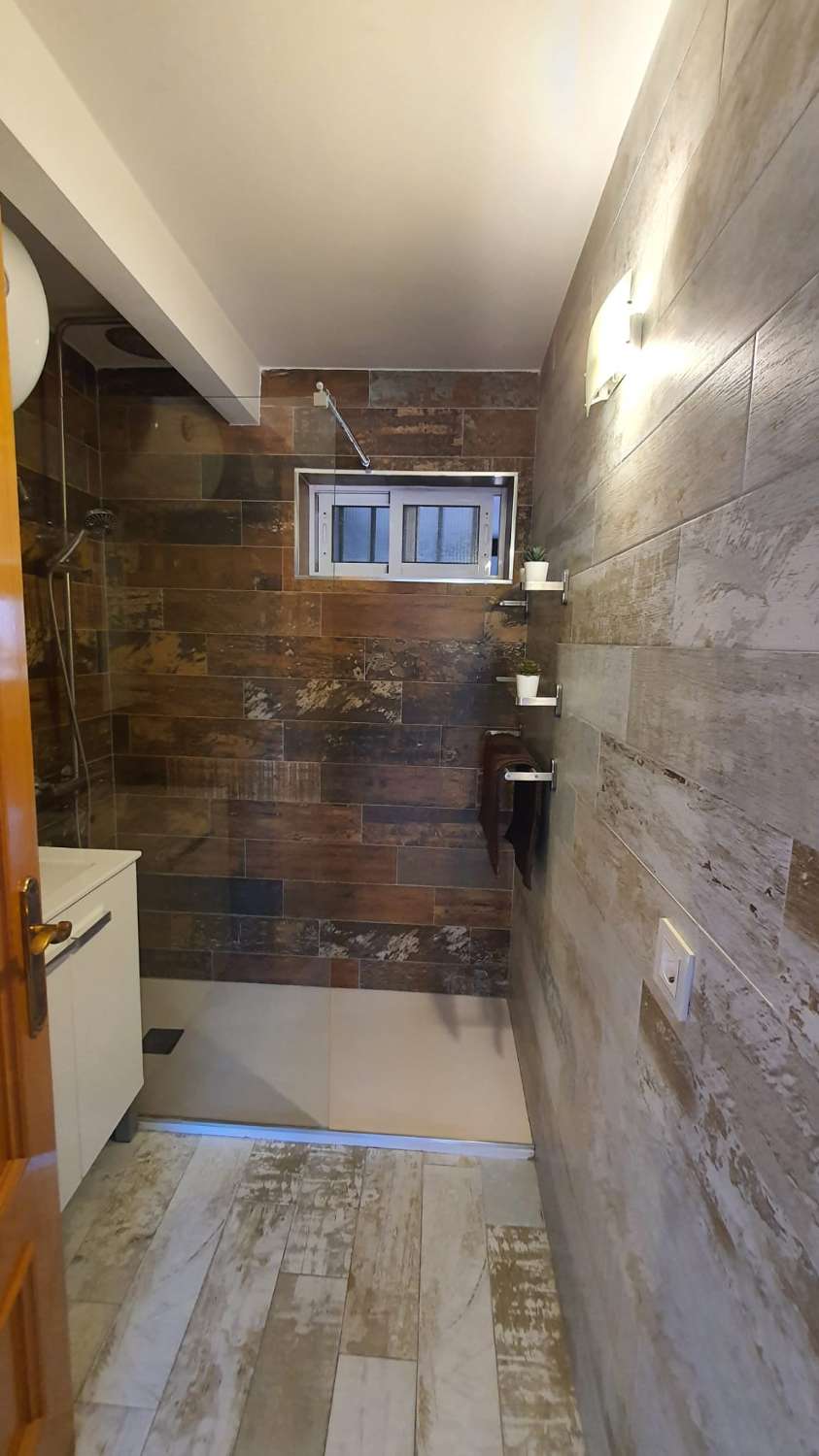 LARGA TEMPORADA SE ALQUILA DESDE 30.6.26 BONITO APARTAMENTO EN BENALMADENA