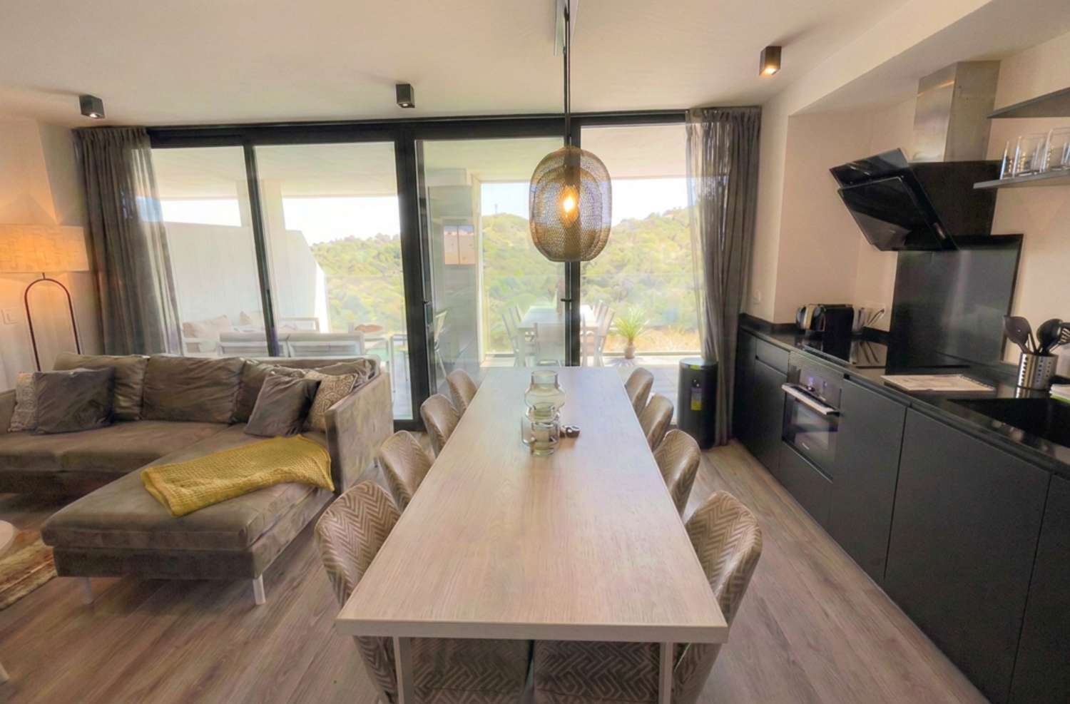 Media Temporada . Se alquila desde 1.9.26-31.5.27 bonito apartamento en Montemar cerca de la Carihuela ( Torremolinos )