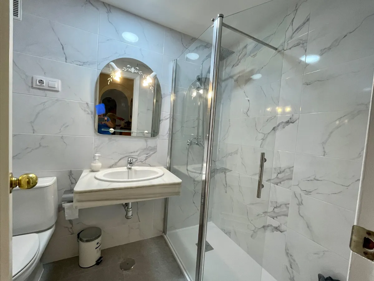 Media Temporada . Se alquila desde 1.9.26-31.5.27 bonito apartamento en Montemar cerca de la Carihuela ( Torremolinos )