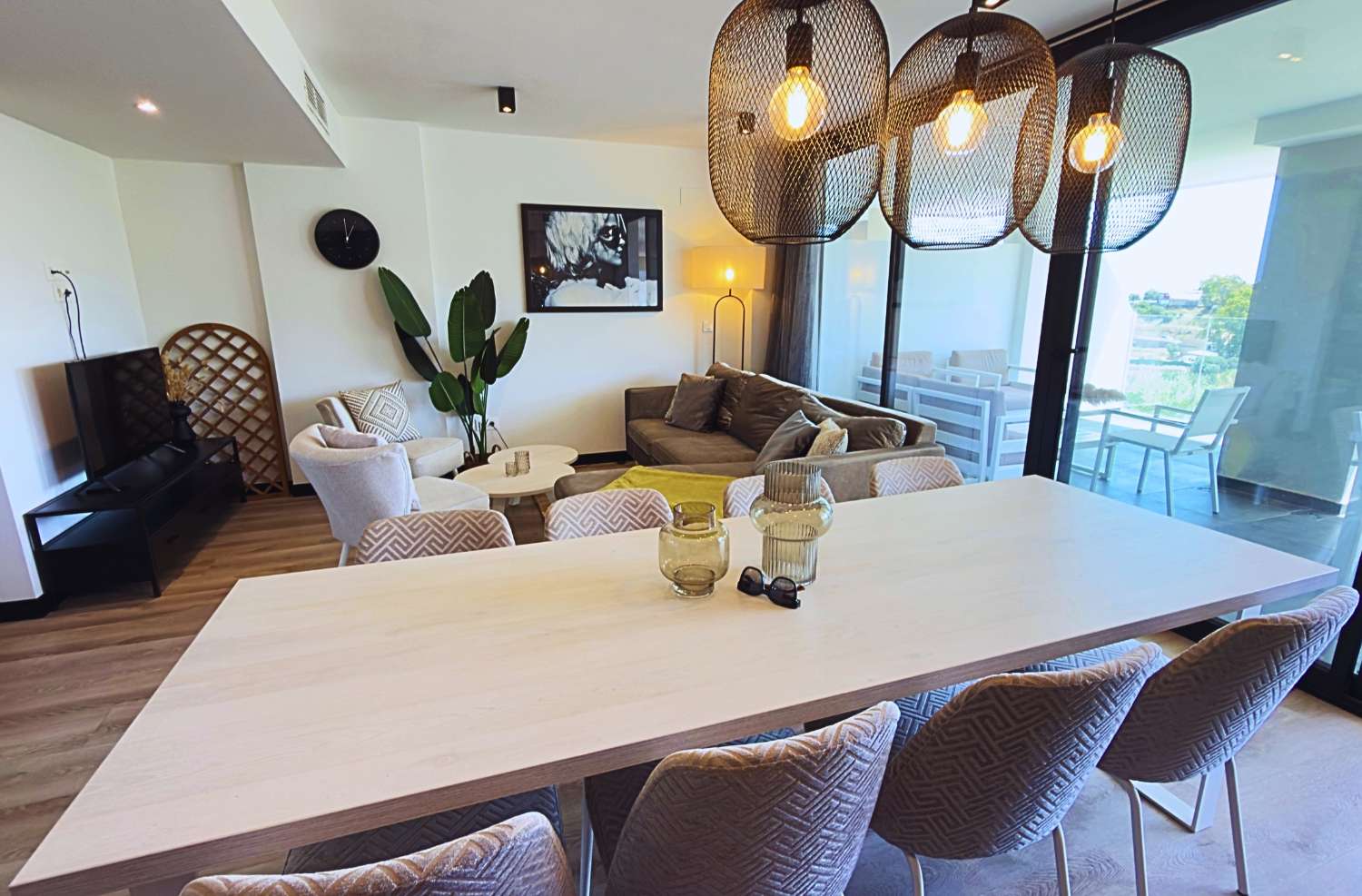 Media Temporada . Se alquila desde 1.9.26-31.5.27 bonito apartamento en Montemar cerca de la Carihuela ( Torremolinos )