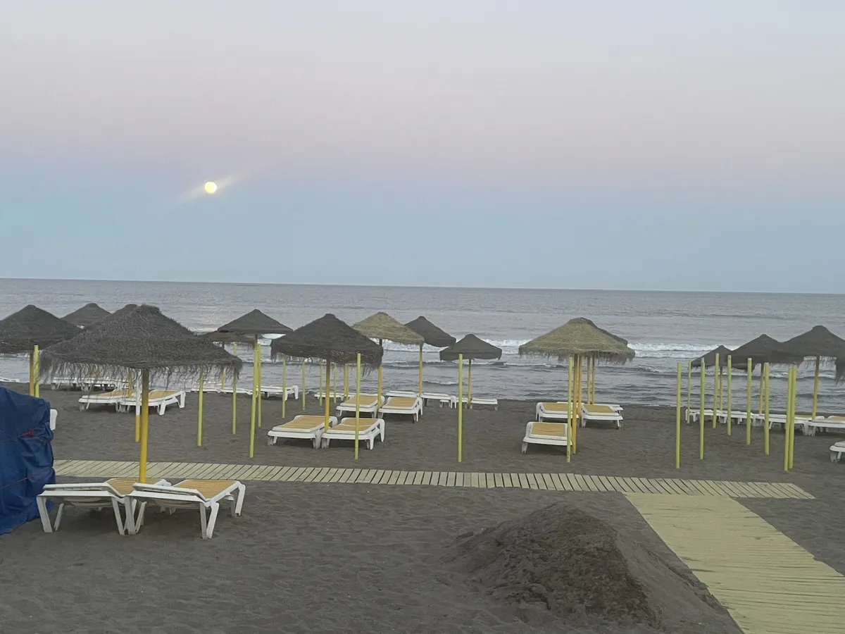 Media Temporada . Se alquila desde 1.9.26-31.5.27 bonito apartamento en Montemar cerca de la Carihuela ( Torremolinos )