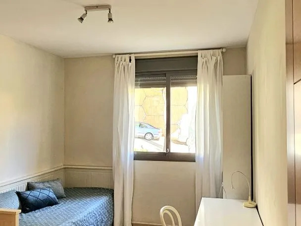 Praktfull leilighet med havutsikt til salgs i Calahonda (Mijas)
