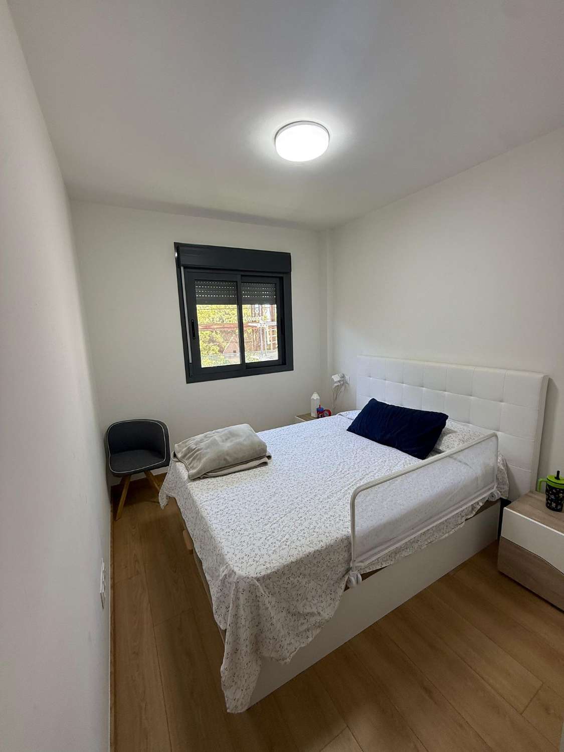 LARGA TEMPORADA . SE ALQUILA DESDE 15.6.26 BONITO APARTAMENTO  A ESTRENAR EN CENTRO DE FUENGIROLA