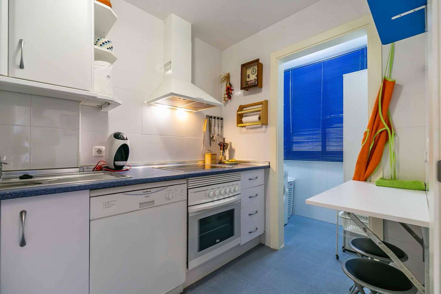 Media Temporada . Se alquila desde  1.9.26-30.6.27   bonito apartamento con vistas al mar  en Torreblanca del Sol (Fuengirola )
