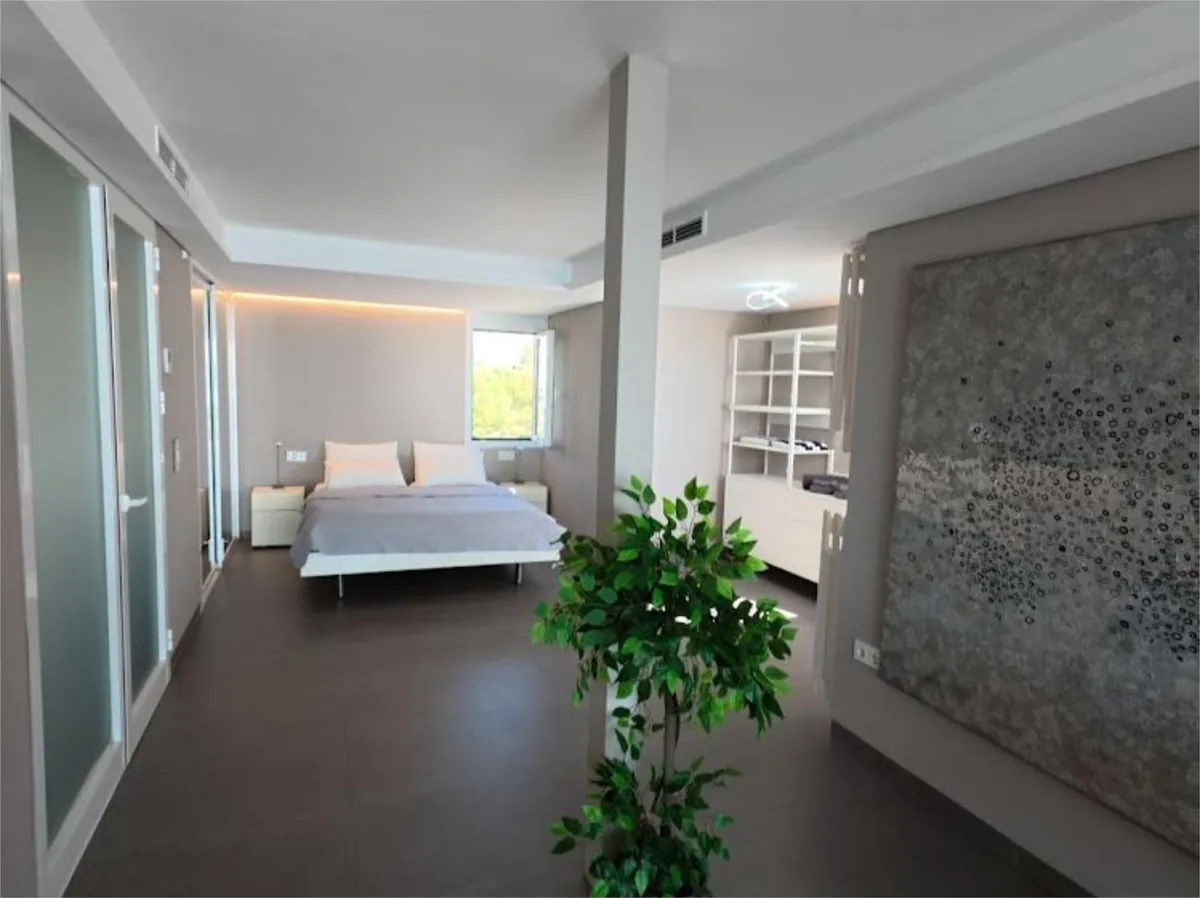 SE VENDE MAGNIFICO ATICO EN 1ª LINEA DE PLAYA EN ZONA RIVIERA DE SOL (MIJAS)