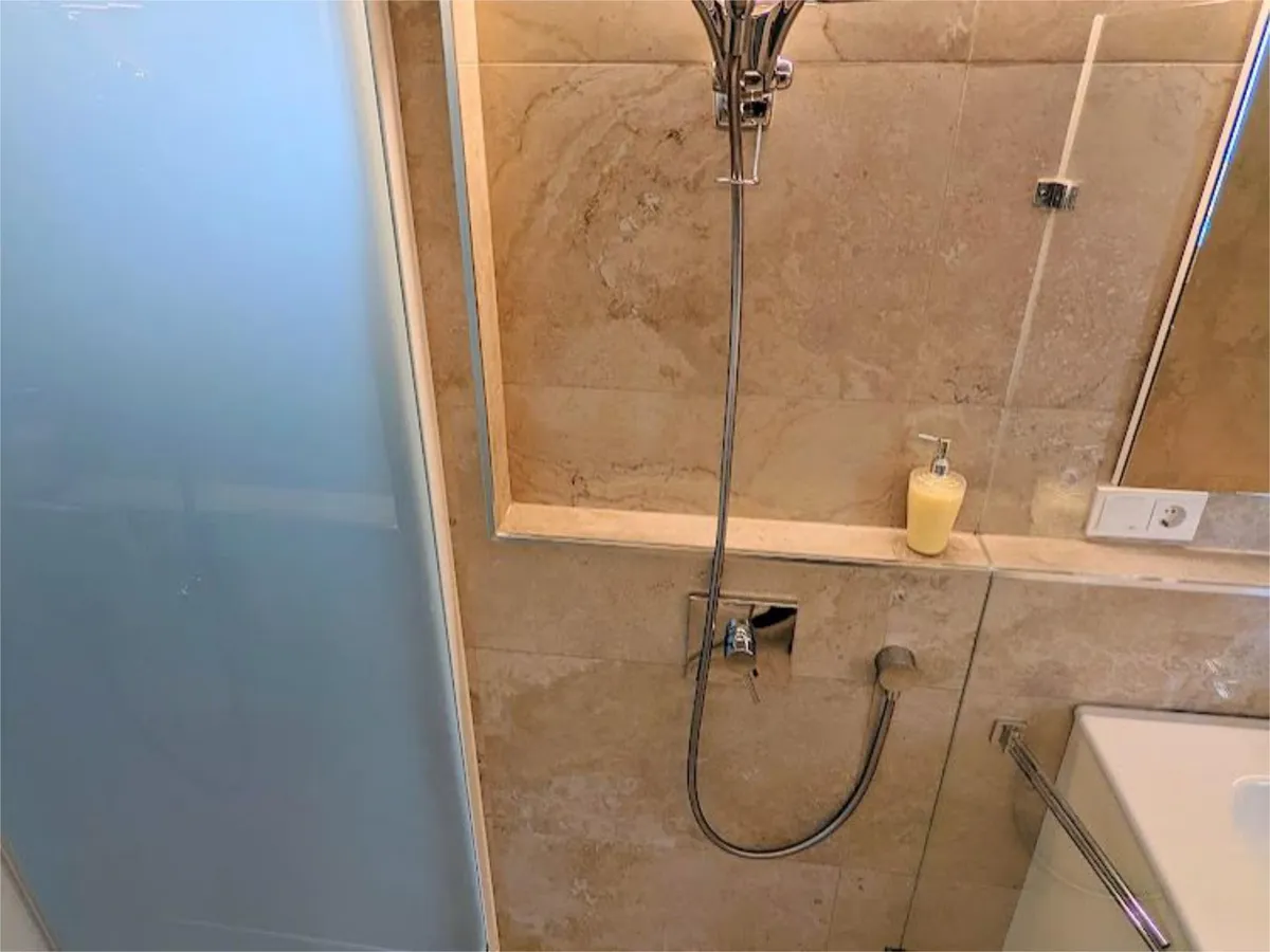 SE VENDE MAGNIFICO ATICO EN 1ª LINEA DE PLAYA EN ZONA RIVIERA DE SOL (MIJAS)