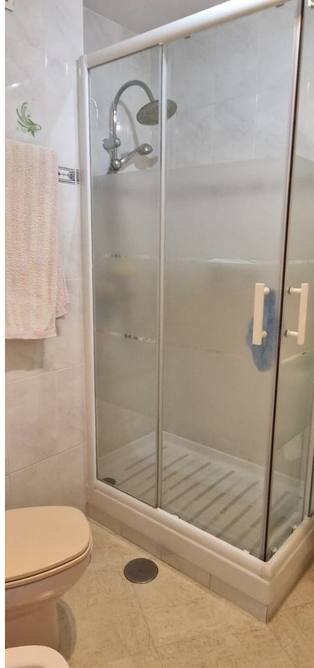 Se vende magnifico apartamento con vistas al mar cerca de Puerto Marina ( Benalmadena)