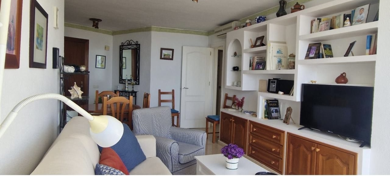 Se vende magnifico apartamento con vistas al mar cerca de Puerto Marina ( Benalmadena)