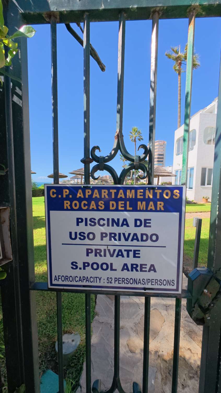 Se vende  magnifico apartamento en 1ª linea de playa en zona Riviera del Sol (Mijas )